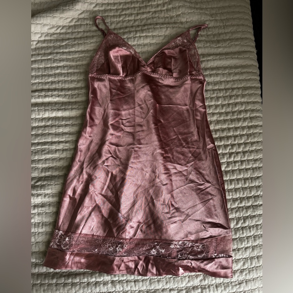 Victoria’s Secret night gown